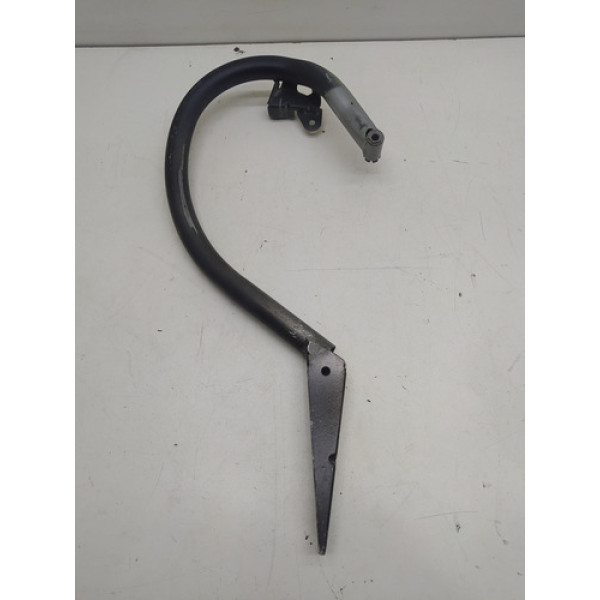 Braço Direito Da Tampa Traseira Mercedes C200 Cgi 2013 1.8