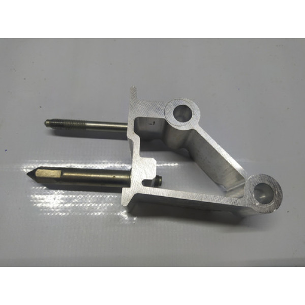 Suporte Direito Painel De Instrumentos Vw Jetta 2008 2.5