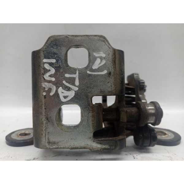 Dobradiça Inferior Traseira Direita Dodge Journey 2010 Se 