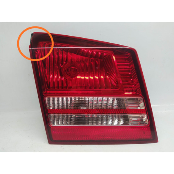 Lanterna Tampa Traseira Esquerda Dodge Journey 2010 Avaria