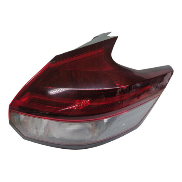 Lanterna Direita Nissan Kicks Exclusive Xvt 2022  Detalhe 