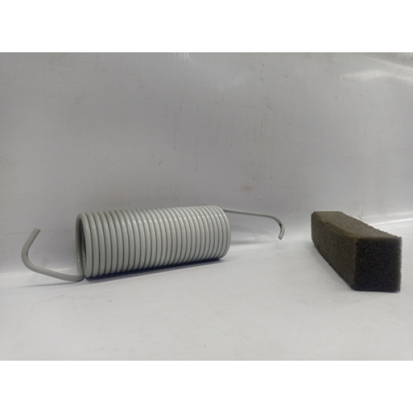 Mola Braço Tampa Traseira Esquerda C180 1.8 Turbo 2011