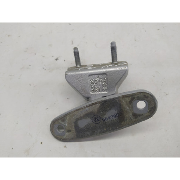 Dobradiça Superior Porta Traseira Direita C180 Cgi 2011