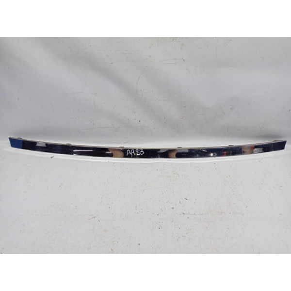 Friso Cromado Central Parachoque Traseiro Kia Sorento 2011 