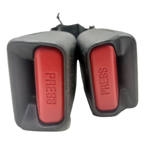 Engate Femea Dianteiro Esquerdo Nissan Kicks 1.6 16v 2021