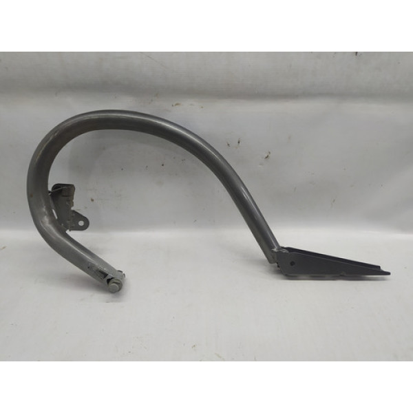 Braço Dobradiça Esquerda Tampa Traseira C180 Cgi 2011 1.8 