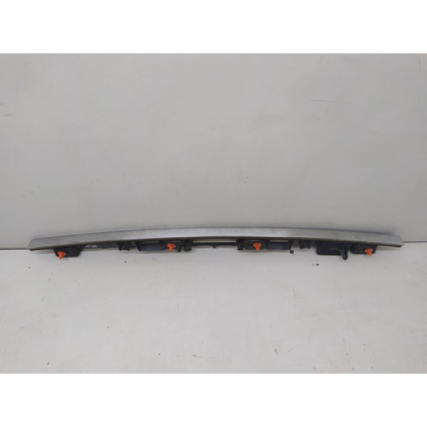 Friso Suporte Luz Tampa Traseiro C180 Touring 2014 1.6