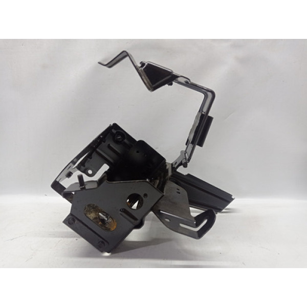 Suporte Bateria Mercedes C180 2013 Ref A2045400440