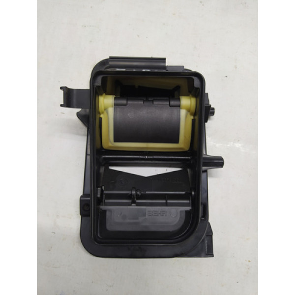 Difusor Esquerdo Da Caixa De Ar Mercedes Cgi C180 2012