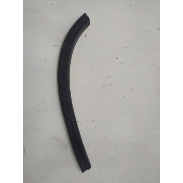 Vedação Calafetagem Lado Esquerdo Cherokee 2009 55396053ad