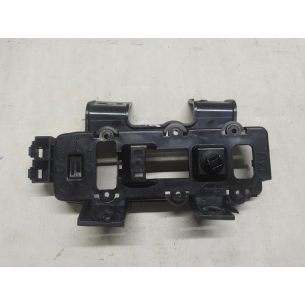 Moldura Botão Eletrica Dianteira Esquerda C200 K 2008