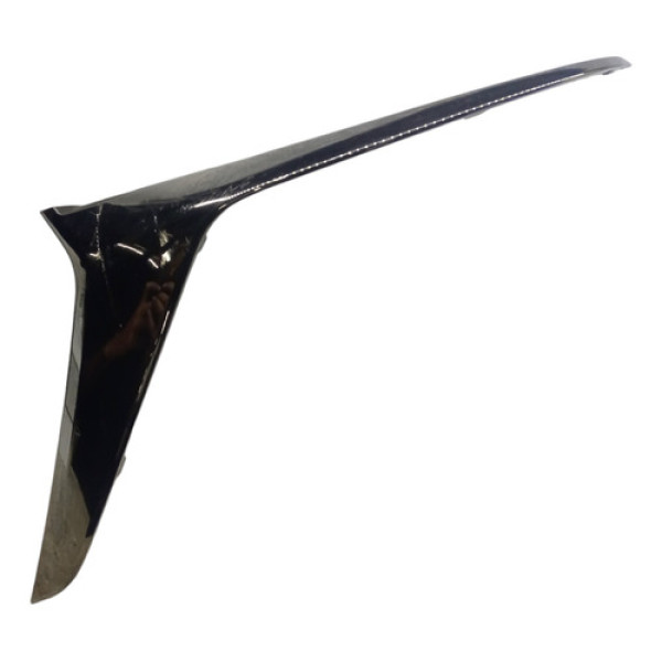 Aplique Friso Esquerdo Parachoque Chery Tiggo 7 Hybrid 2023