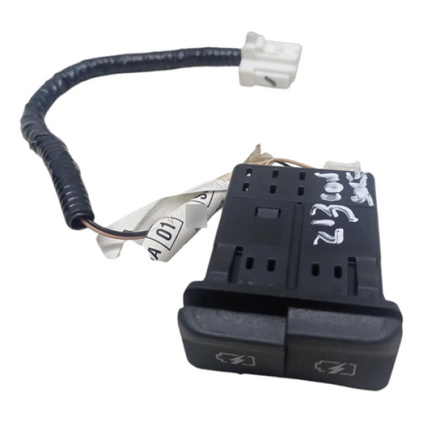 Tomada Usb Console Nissan Versa Advance 2022 1.6 Flex Aut