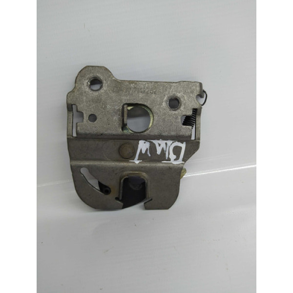 Trava Direita Encosto Banco Traseiro Bmw 320i 7142262 