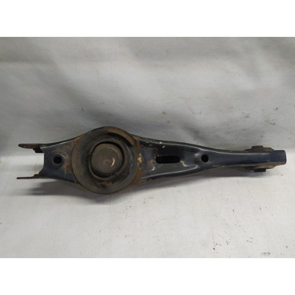 Bandeja Inferior Traseira Direita Sorento Ex2 2012 2.4 Aut