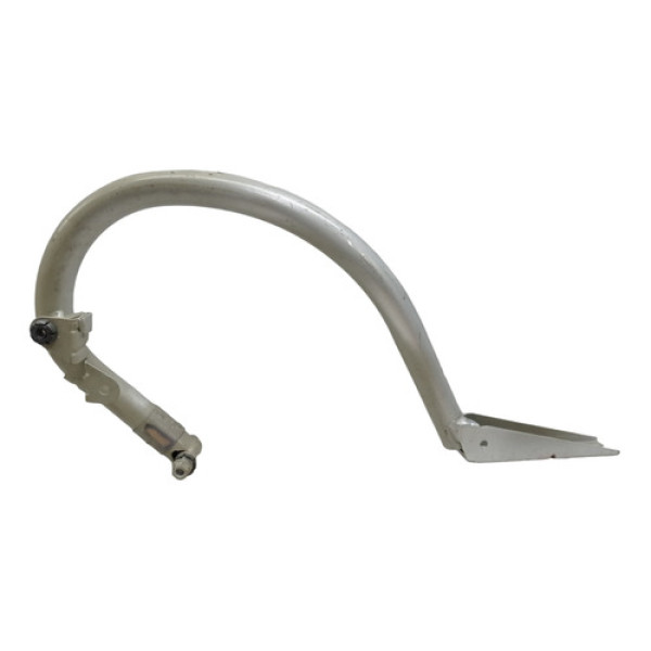 Dobradiça Direita Porta Malas Mercedes C180 Cgi 2011 1.8 Aut