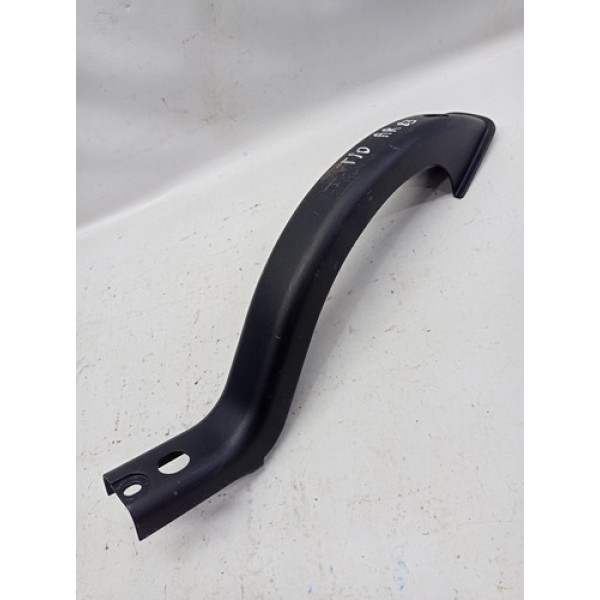 Acabamento Dobradiça Direita Tampa Traseira Kia Cadenza 2011