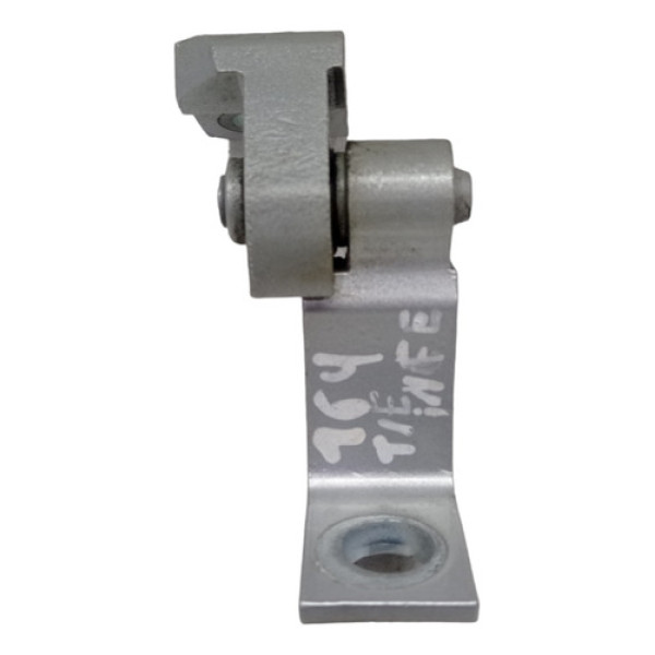 Dobradiça Inferior Traseira Esquerda Chery Arrizo 5 2020