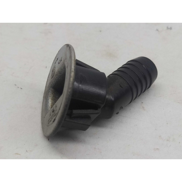 Saida De Agua Do Dreno Tampa Traseira Gm Tigra 