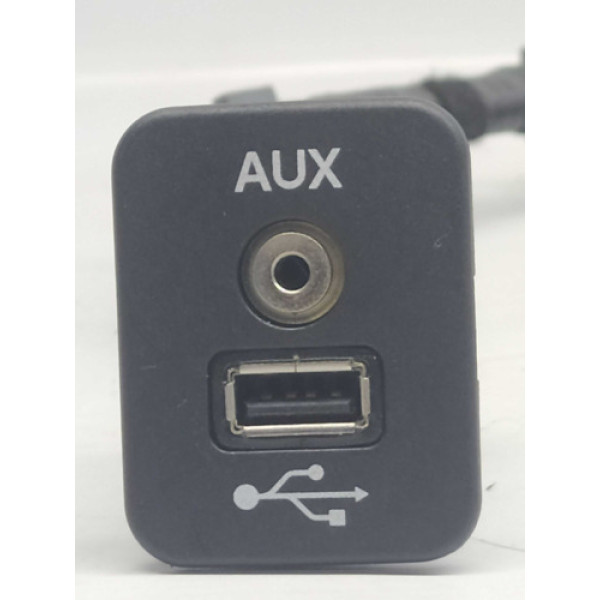 Tomada Usb Auxiliar Fiat Freemont 2.7 2012 