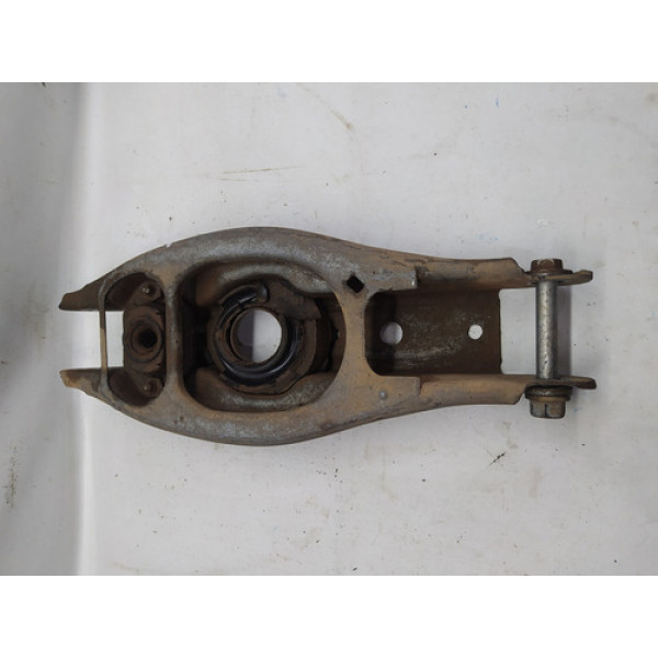 Balança Bandeja Traseira Direita Bmw 320i 2006 2.0 Aut