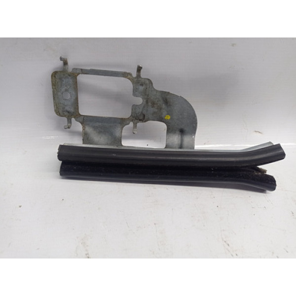 Guia Vidro Traseiro Direito Peugeot 208