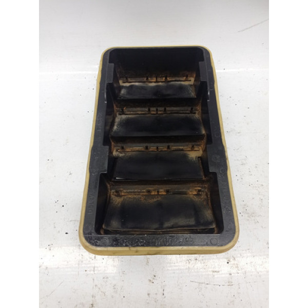 Saide De Ar Difusor Traseiro Esquerdo Freelander 2 2009