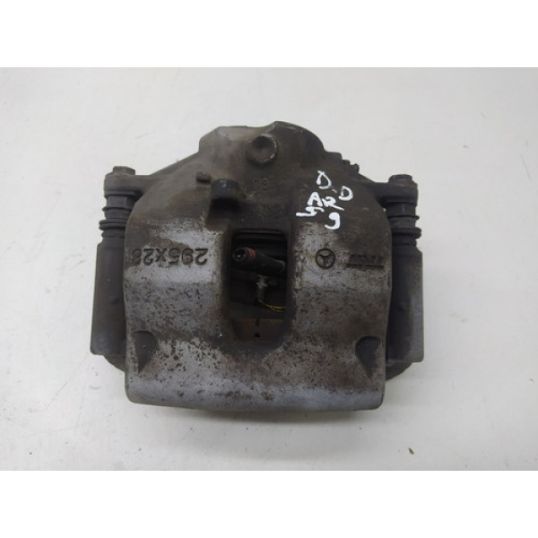 Pinça Dianteira Direita C200 Cgi 2013 1.8 Aut