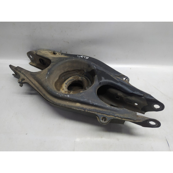 Bandeja Traseira Direita C180 Cgi 2013 1.6 Aut