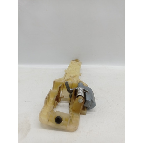 Suporte Maçaneta Dianteira Direita Hyundai Azera 3.3 V6 2008