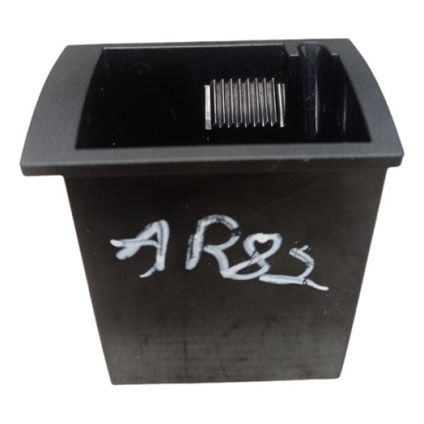 Cinzeiro Console Central Mercedes Benz C180 1.8 Turbo 2011