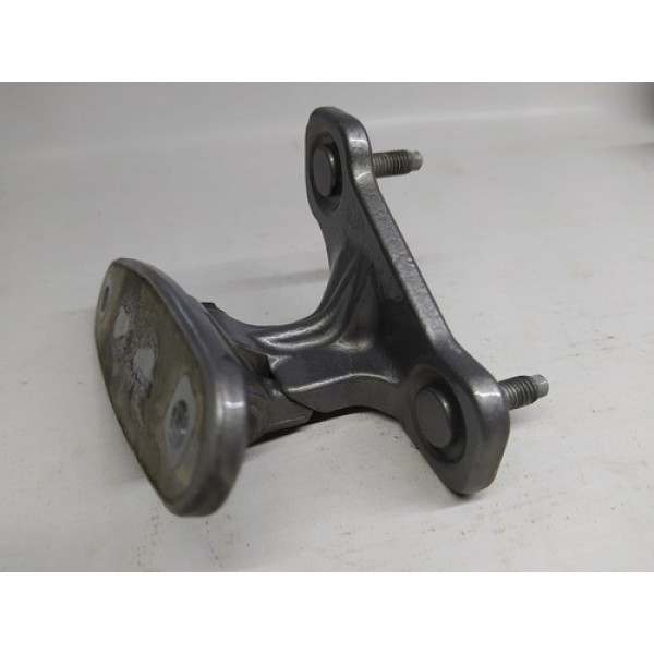 Dobradiça Porta Dianteira Direita Superior  Mercedes C180