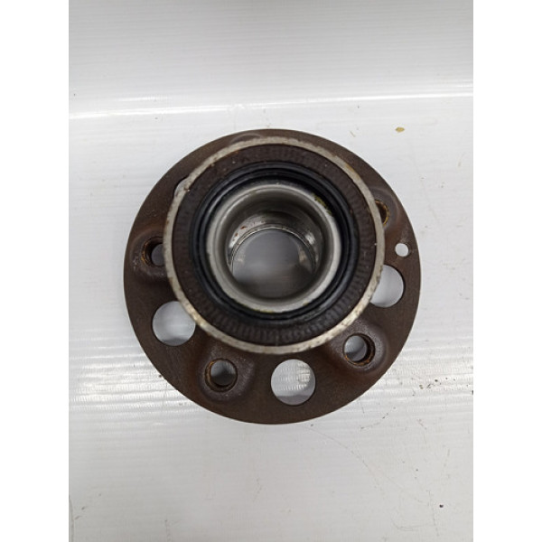 Cubo Roda Dianteira Direita Mercedes C180 Cgi 2012