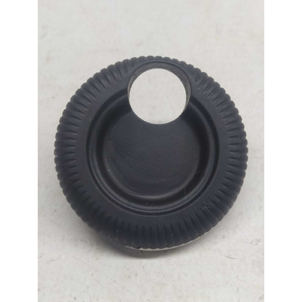 Botão Abertura Refrigeração Porta Luvas Mercedes C200 2007