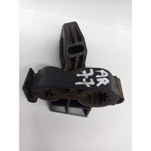 Presilha Mangueira Ar Condicionado Freelander 2 2010