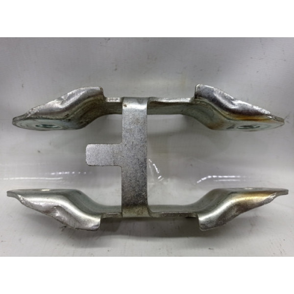 Suporte Coxim Superior Motor Mercedes Cla 200 1.6 Turbo 2016