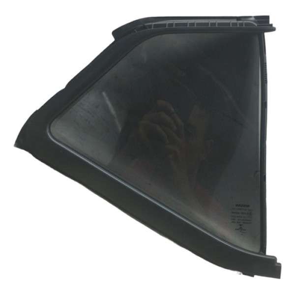 Vidro Fixo Traseiro Esquerdo Nissan Kicks 2022 1.6 Aut 