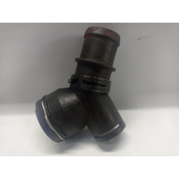 Flange Da Mangueira Do Radiador Jetta 2.5 2008