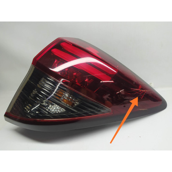 Lanterna Direita Honda Hrv Exl 2020 Com Avarias 