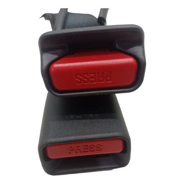 Engate Femea Traseiro Esquerdo Nissan Kicks 1.6 2022 Aut 