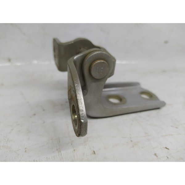 Dobradiça Porta Traseira Direita Inferior Corolla 2015